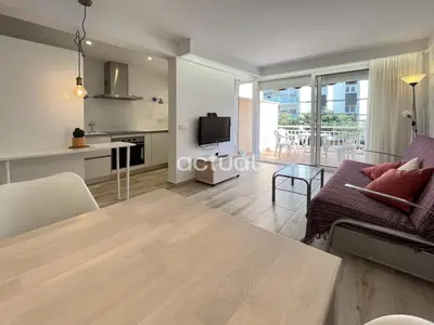 Una cocina o zona de cocina en MANDARINA 1 2