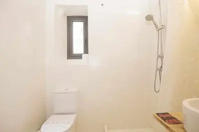 Un baño de Apartamento Tr Auriga en el Barri Vell, Girona