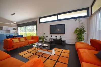 Zona de estar de Villa de lujo de 4 dormitorios, piscina y barbacoa
