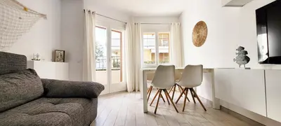 Zona de estar de Acogedor apartamento en el corazón de Calella, a solo 2 minutos de la playa