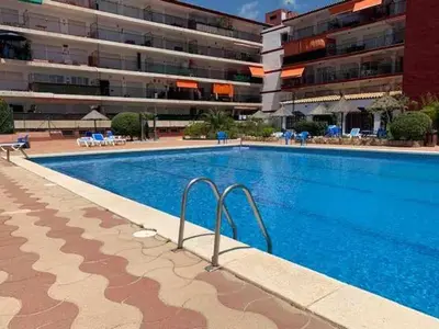 Piscina en o cerca de Pau Picasso – Estudio con Piscina y Terraza