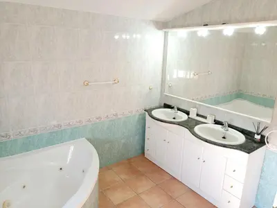 Un baño de Bright Villa in Vidreres with Private Pool and Jacuzzi