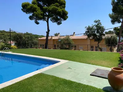 Piscina en o cerca de AW-2 CALELLA DE PALAFRUGELL 6Pax