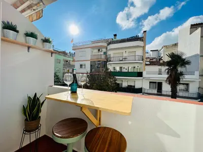 Un balcón o terraza de Encantador apartamento en Tossa de Mar