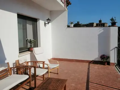 Un balcón o terraza de Casa con piscina en Calonge, pueblo medieval entre mar y montaña