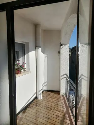Un balcón o terraza de Casa con piscina en Calonge, pueblo medieval entre mar y montaña