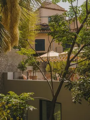 Edificio en el que se encuentra el hotel