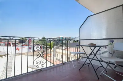 Un balcón o terraza de Apartamento de diseño equipado céntrico moderno