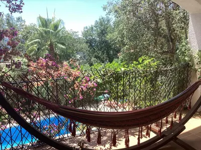 Jardín al aire libre en Sunny Costa Brava Getaway with Big Private Terrace