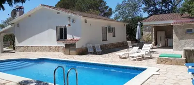 Piscina en o cerca de Villa Lieja