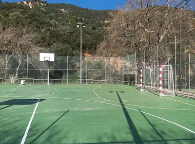 Instalaciones para jugar a tenis o squash en Apartamento con piscina - Tossa - Magníficas vistas al mar o alrededores