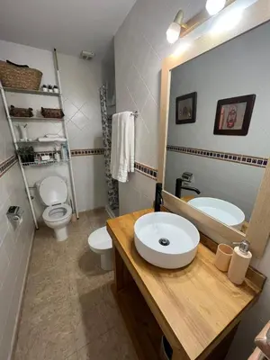 Un baño de Apartamento con piscina - Tossa - Magníficas vistas al mar