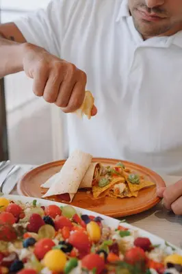 Comida en o cerca de este hotel