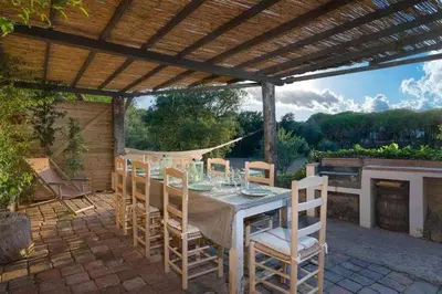 Un balcón o terraza de Mas Dels Arcs. Con piscina. Muy cerca de la playa.