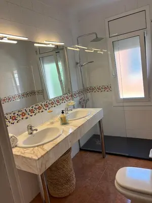 Un baño de Villa Marta - Girona