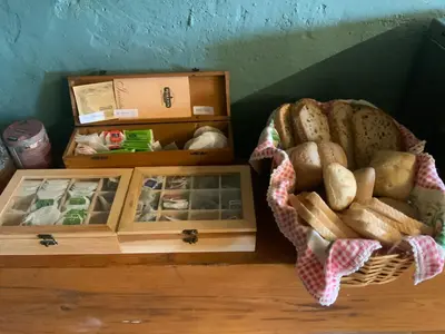 Comida en o cerca of this country house