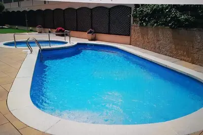 Piscina en o cerca de Hermoso apartamento con piscina a 300m de la playa