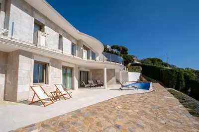Piscina en o cerca de Gran Piscina Hidromasaje playa privada y sauna