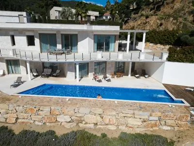Piscina en o cerca de Gran Piscina Hidromasaje playa privada y sauna