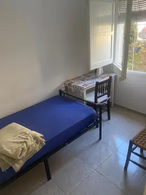 Cama o camas de una habitación en 3 BDRM APART NEAR THE SEA! GREAT FOR KIDS!