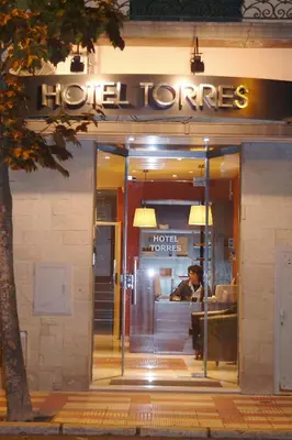 Clientes alojados en Hotel Torres