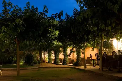 Jardín al aire libre en Hotel Torres