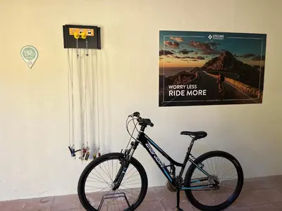 Montar en bicicleta en RVHotels Golf Costa Brava o alrededores
