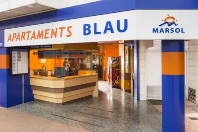 Certificado, premio, señal o documento que está expuesto en Apartaments Blau by Marsol
