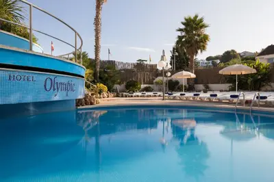 Piscina en o cerca de htop Olympic #htopEnjoy