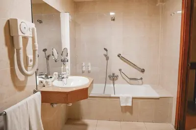 Un baño de htop Pineda Palace 4Sup - Adults Only #htopBliss