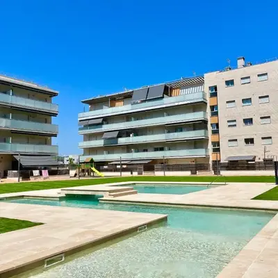 NEW! Apartamento con 2 piscinas