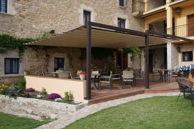 Un patio o zona al aire libre en Hotel Sant Joan