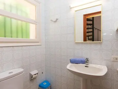 Un baño de Apartment S'Esquirol Nº4 by Interhome