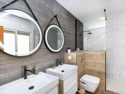 Un baño de Holiday Home Floradise by Interhome