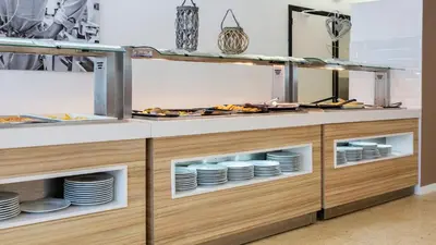 Una cocina o zona de cocina en Medplaya Hotel Monterrey