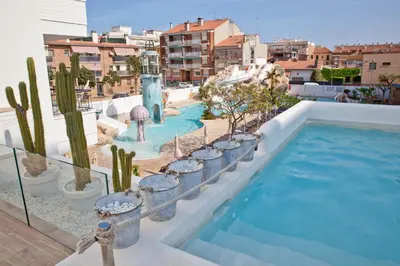 Piscina en o cerca de FERGUS Club Pineda Splash