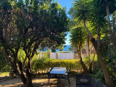Jardín al aire libre en Apartament amb vista al mar reformat, al Golfet