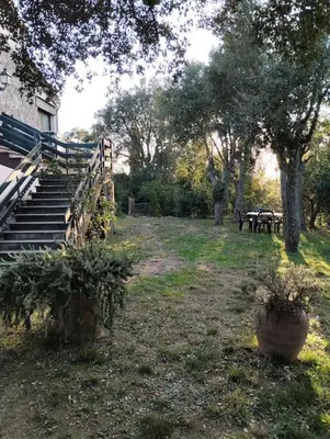Jardín al aire libre en Casa adossada de camp prop de la Costa Brava