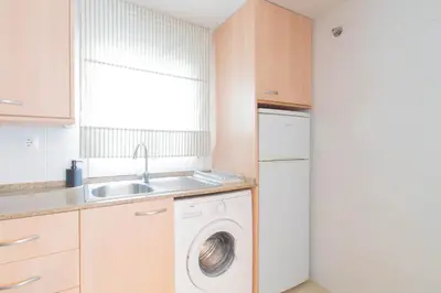 Una cocina o zona de cocina en Budget Beach Studio 22