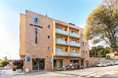 Edificio en el que se encuentra el hotel