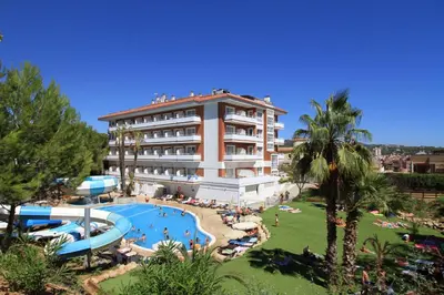 Piscina en o cerca de Hotel Gran Garbi Mar & AquaSplash