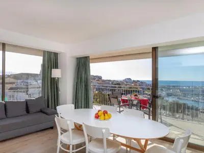 Un balcón o terraza de Apartment Jaume II-2 by Interhome