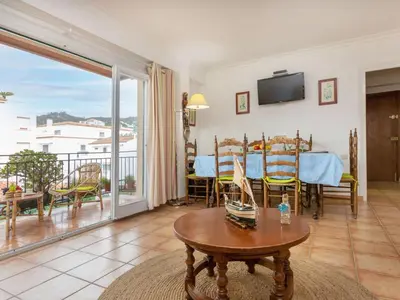 Zona de estar de Apartment Albaniz by Interhome