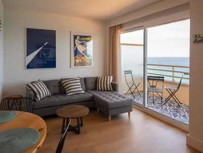 Zona de estar de Hotel Els Pins