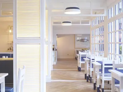 Un restaurante o sitio para comer en Hotel Els Pins