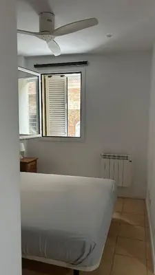 Cama o camas de una habitación en Céntrico apartamento a 150 metros de la playa. Parking*