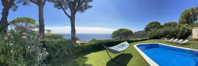 Piscina en o cerca de Sea view house with private pool and garden