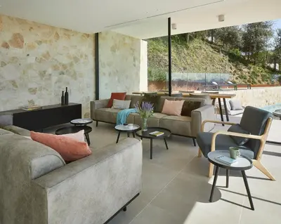 Zona de estar de Casa Pere Costa Brava - by EMERALD STAY