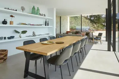 Un restaurante o sitio para comer en Casa Pere Costa Brava - by EMERALD STAY
