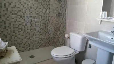 Un baño de Hotel del Mar